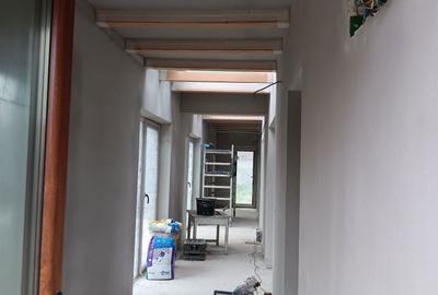 Casă cu 4 camere cu Teren 372 Mp în Central - 4