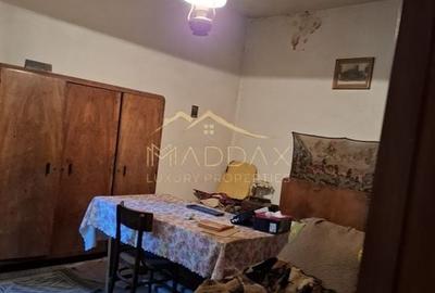 Casa traditionala cu potential**Teren 1712 MP**in Centrul IANCA //OLT - 7