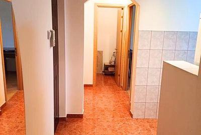 Apartament cu 2 camere decomandat în Vasile Aaron - 1