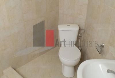 Oportunitate Unică! Vilă Spațioasă lângă Podul Grant, Ideală pentru Birouri - 5