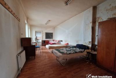 Casă cu 6 camere cu Canalizare în Central - 7