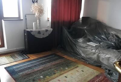 Apartament cu 3 camere decomandat în Sârbi - 2