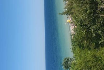 Teren de 500 mp, în Tuzla - 2