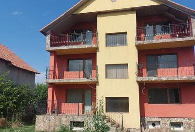 Casă cu Teren 1000 Mp în Zimandcuz - 2