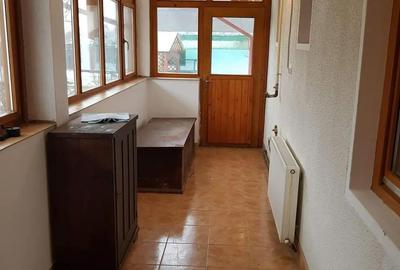 Casă cu 6 camere cu Teren 6000 Mp în Chichiș - 1