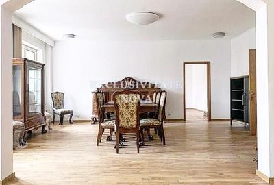 Apartament cu 8 camere decomandat în Aviatorilor - 1