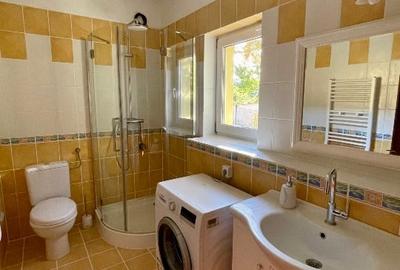 Casă în stil mediteranean, plină de lumină și farmec, cu grădină frumoasă Casă în stil mediteranean, plină de lumină și farmec, cu grădină frumoasă - 15