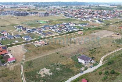 Teren Construcții intravilan de 800 mp, în Sânmartin - 10