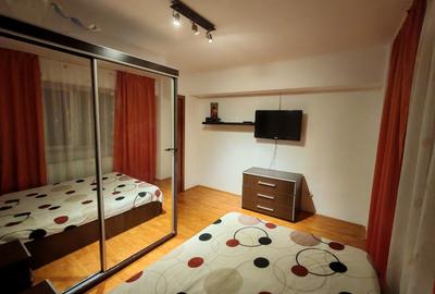 Apartament cu 2 camere decomandat în Democrației
