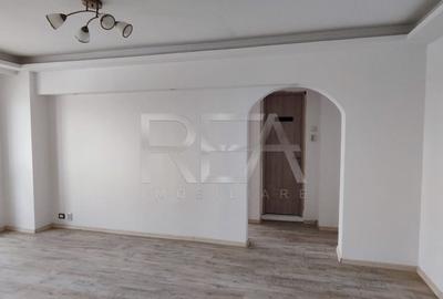 2 camere Vitan decomandat, inst. schimb., an 1983 - 1