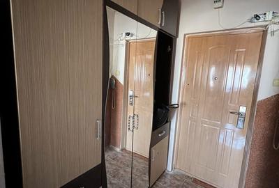 Garsonieră decomandată în Nufărul - 2