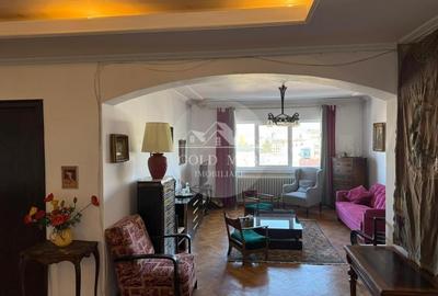 Apartament cu 3 camere circular în P-ța Universității - 14