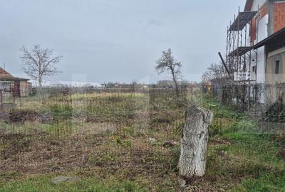 Teren intravilan de vanzare, 32 de ari, zona Vetis Oar - 2
