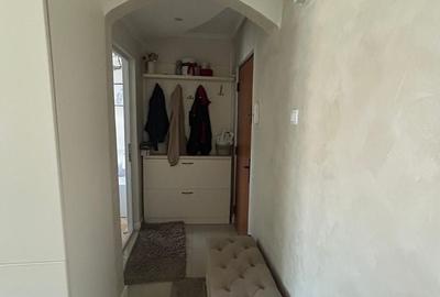 Apartament cu 3 camere semidecomandat în Central - 6