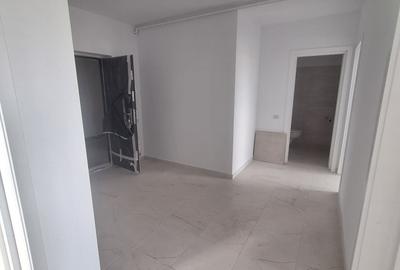 Apartament cu 3 camere decomandat în Exterior Vest - 2
