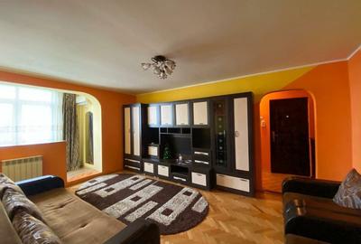 Apartament cu 2 camere în Micro 21
