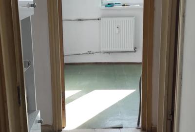 Apartament cu 3 camere semidecomandat în Drumul Taberei - 10