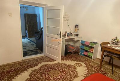 Casa de in sat Dumbraveni zona centrala ,suprafata de 95 mp