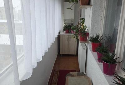 Apartament cu 3 camere decomandat în Central - 1