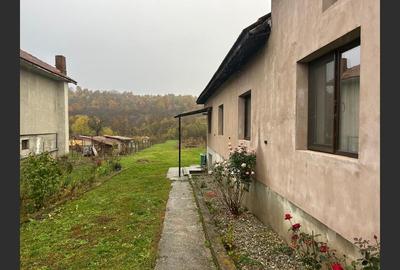 Casă P+M,  com Balesti, sat Rasova.Comision 0!! - 3