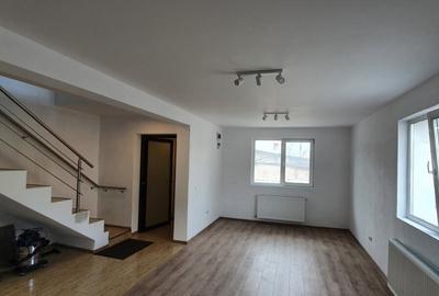 Spațiu comercial, de 210 mp, în Central - 15