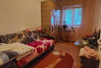 Apartament 4 camere, decomandat, de vanzare, zona Alexandru cel Bun - 3