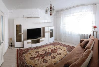 Inchiriez apartament