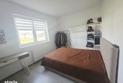 Apartament cu 3 camere decomandat în Tractorul - 2