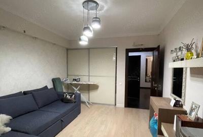 3 camere in zona Giulesti - 1