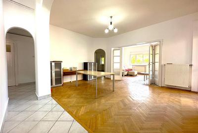 Apartament cu 4 camere circular în Central - 4