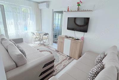 Inchiriez apartament la 3 minute de Canpusul Universitar , la intrare in satul de vacanta. Centrala - 3