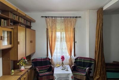 Casă cu 4 camere în Bunești - 5