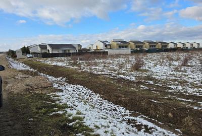 Teren intrav, langa Cart RIVIERA , 1 HA , utilitati , sosea - 7