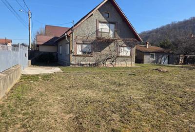 Casă cu 3 camere în Primăverii - 2