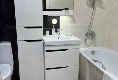 Garsonieră decomandată în Între Lacuri