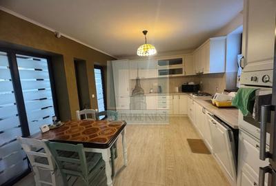 Casa/Vila deosebita 11 camere mobilata-utilata LUX -zona Hoghiz/Brasov - 26