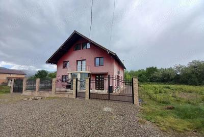 Casă cu 6 camere în Oțelu Roșu - 5