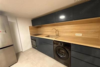 Casă cu 5 camere cu Teren 500 Mp în Tractorul - 13