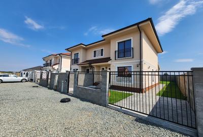 Vând duplex la 200 m de asfalt - 2