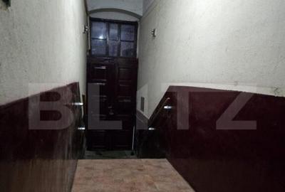 Casa de vanzare, 6 camere, 137 mp, teren 579 mp, zona semice - 4