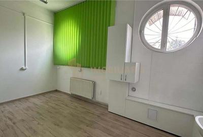 Spațiu comercial, de 125 mp, în Central - 1