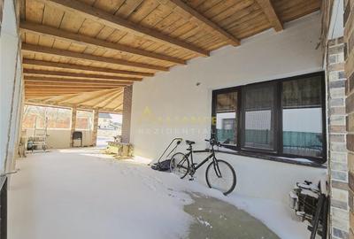 Casă cu 5 camere cu Teren 425 Mp în Berceni - 2