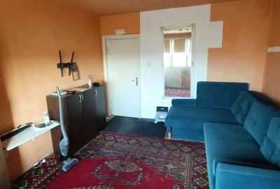 Apartament cu 2 camere decomandat în Cetății - 3