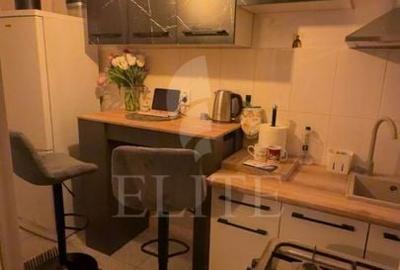 Apartament cu 2 camere semidecomandat, mobilat în Central - 1