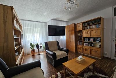 Apartament cu 3 camere decomandat în Central - 3