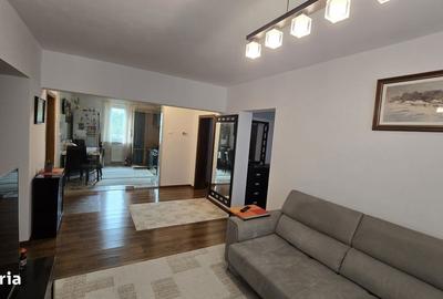 Apartament cu 4 camere în Central