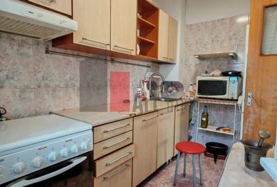 Apartament 3 camere Drumul Taberei langa metrou Valea Ialomitei Apartament 3 camere Drumul Taberei langa metrou Valea Ialomitei - 6