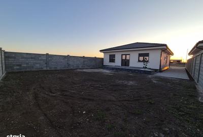 Casă cu 4 camere cu Teren 455 Mp în Central - 10