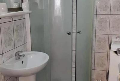 Garsonieră decomandată în Central - 2