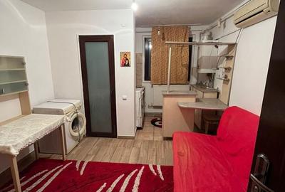 Garsonieră nedecomandată în Apărătorii Patriei